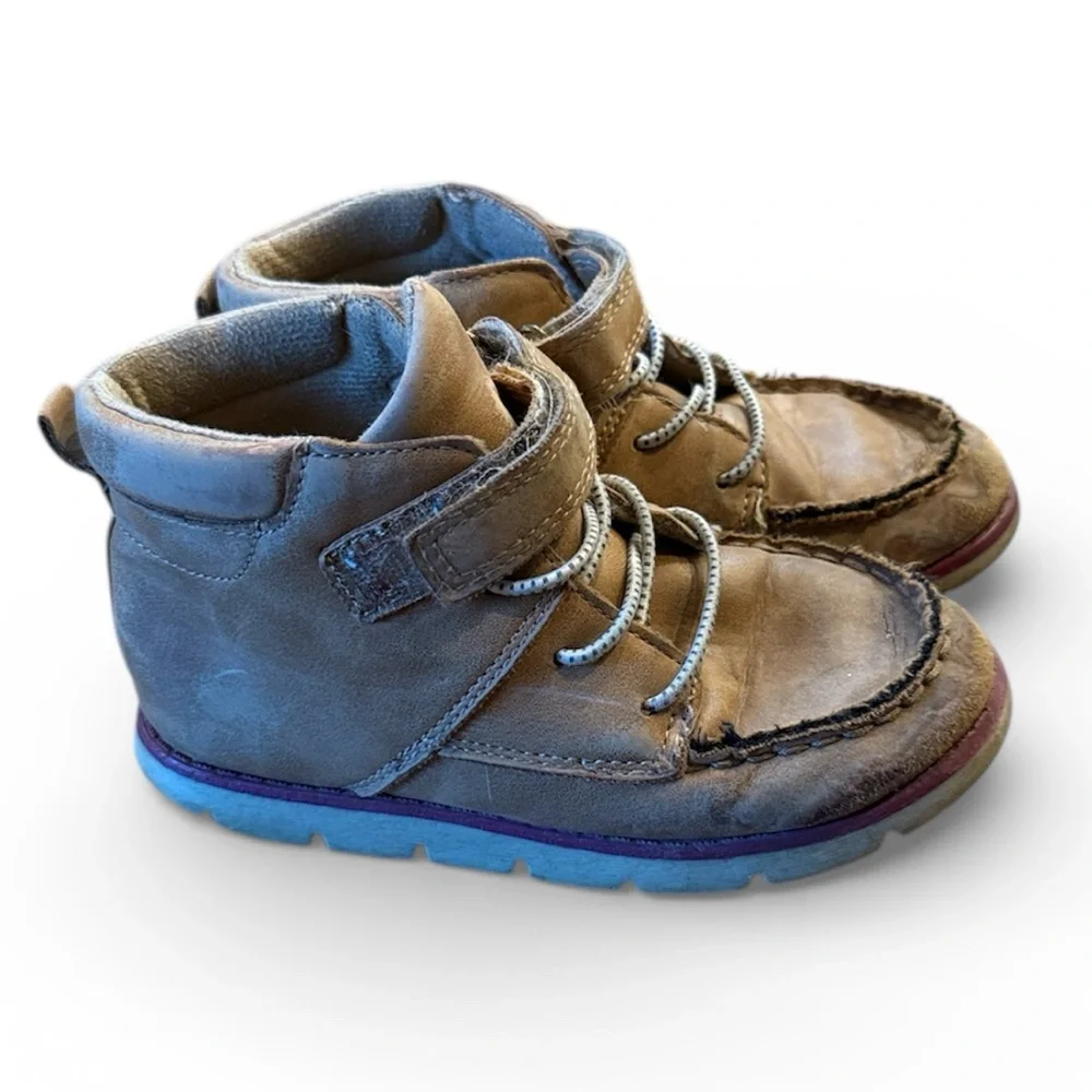 OshKosh B'gosh | Soft Boots with Velcro Strap for Little Boys